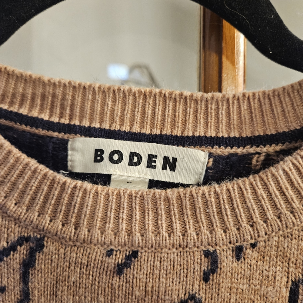 Boden Beige Sweater with Navy Cat Faces - Picture 4 of 4